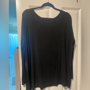 Black piko long sleeve top